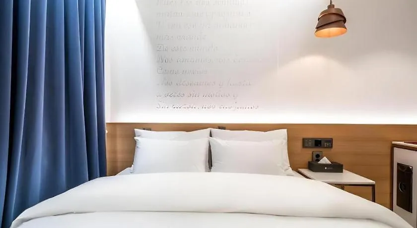 Jongro Hotel Laboum 2*, Seoul
